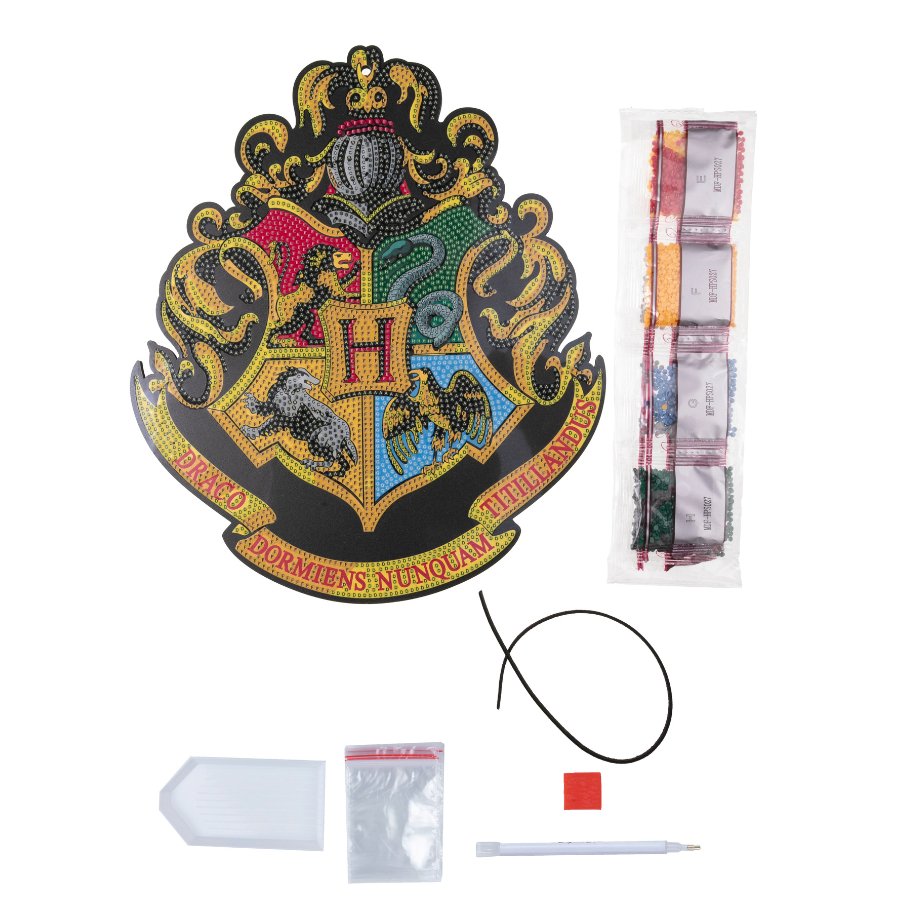 "Hogwarts Crest" Harry Potter Wooden Hanging Decoration